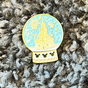 Disney Trading Pin Castle Disneyworld Fireworks Mickey Mouse Pins WDW